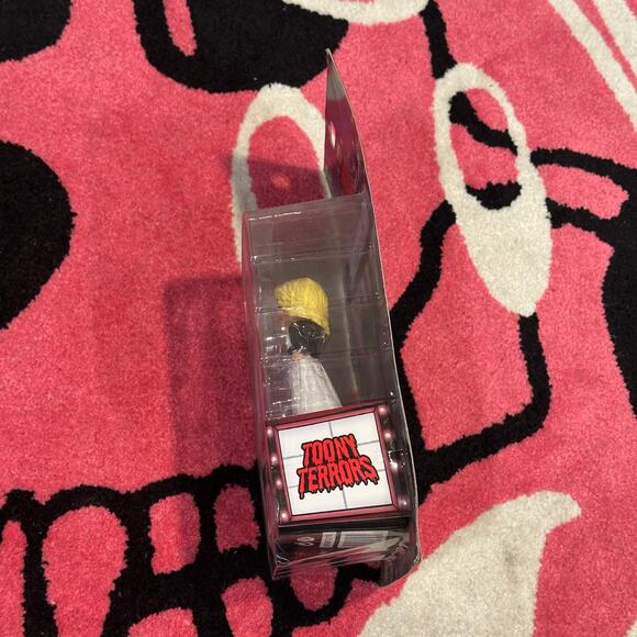 NECA Toony Terrors: Chucky & Tiffany – Child’s Play Action Figures – Sealed - Picture 3 of 4